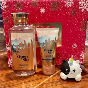NWT Bath & Body Works Open Sky & Light-Up Caticorn Bundle. Sold Out in stores!